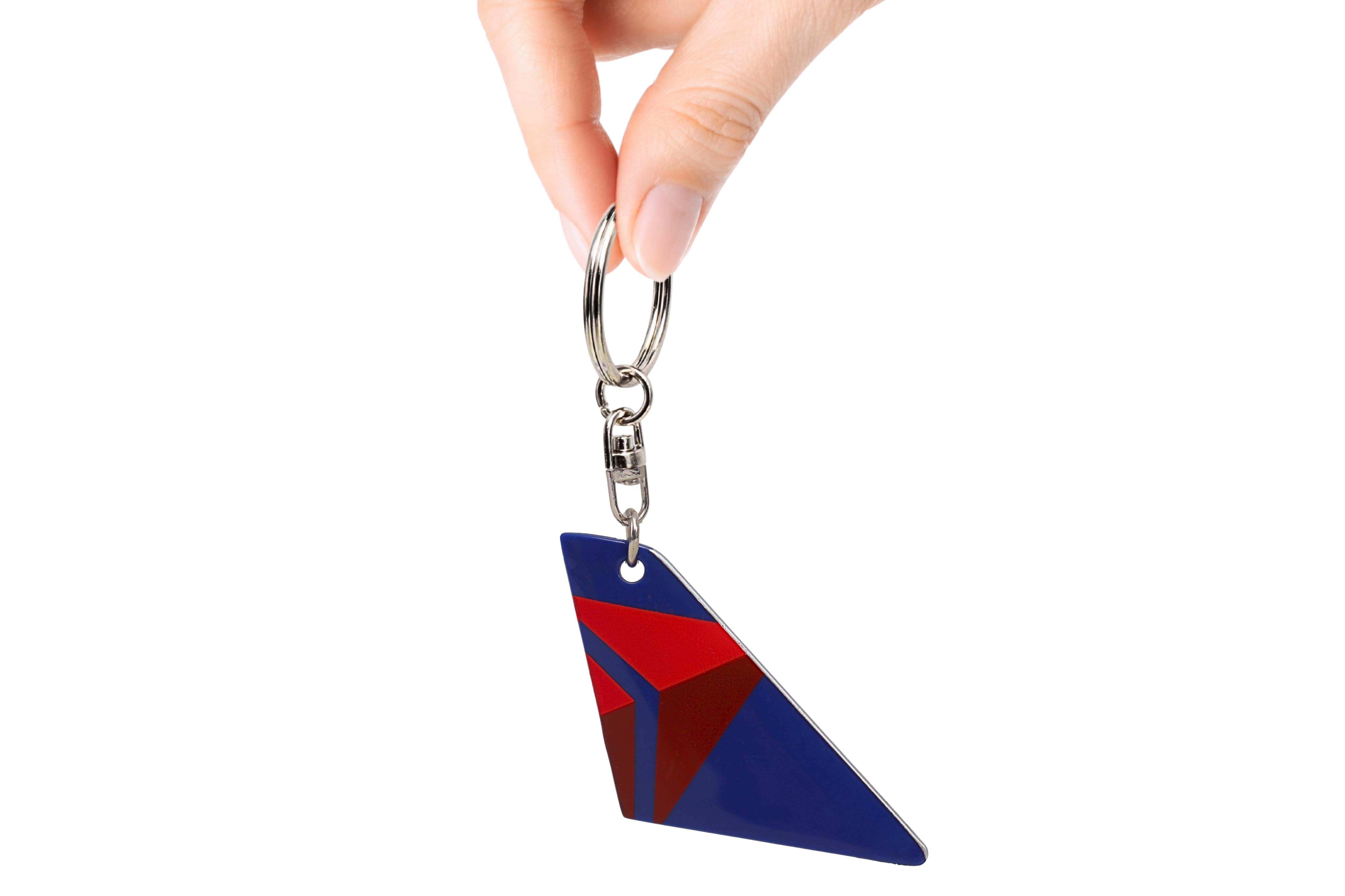 DELTA TAIL KEYCHAIN