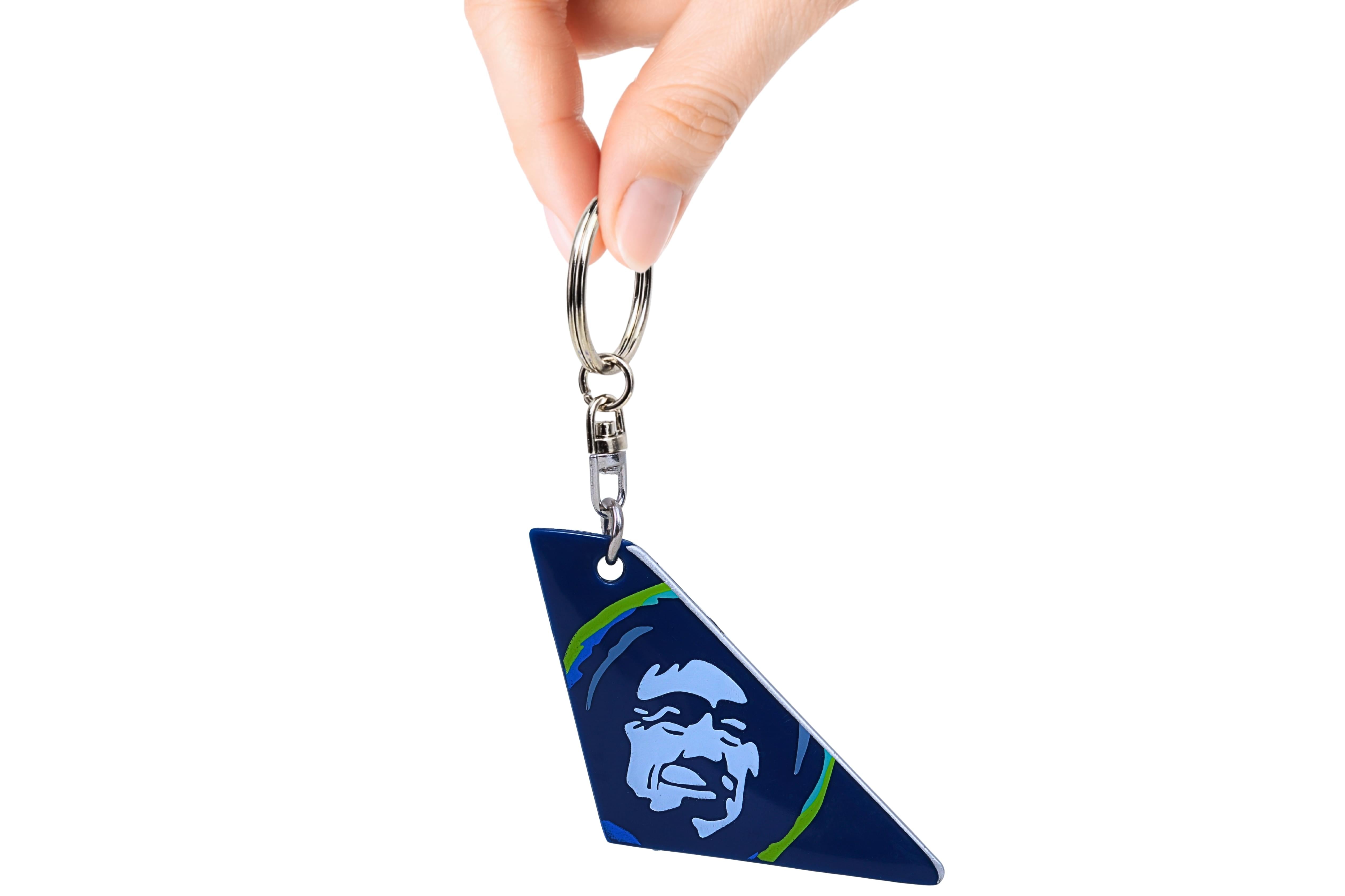 ALASKA TAIL KEYCHAIN NEW LIVERY