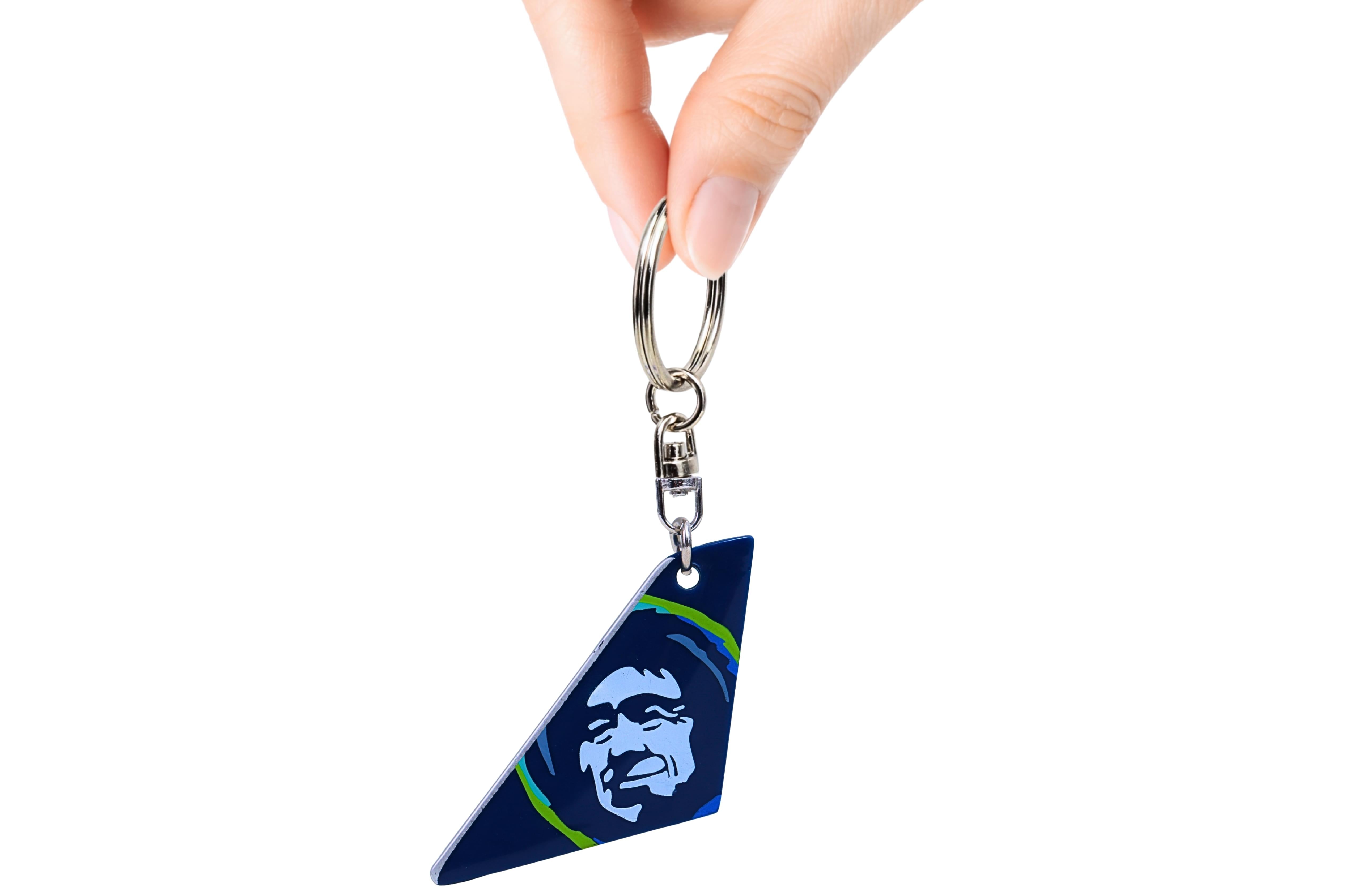 ALASKA TAIL KEYCHAIN NEW LIVERY