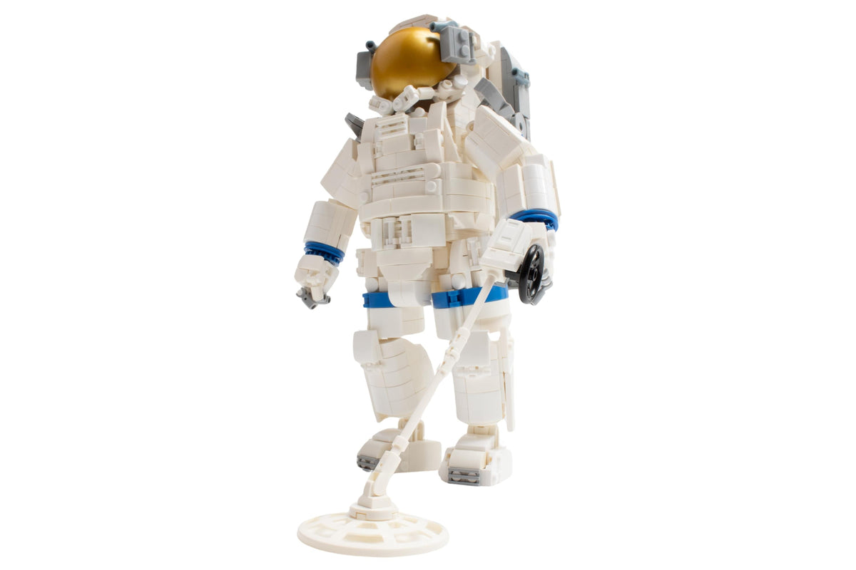 SPACE ADVENTURE ASTRONAUT CONSTRUCTION TOY The Airplane Shop.