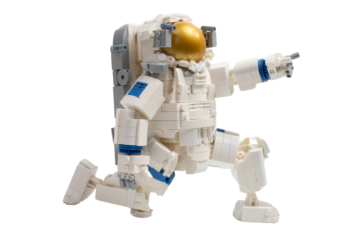 SPACE ADVENTURE ASTRONAUT CONSTRUCTION TOY The Airplane Shop.