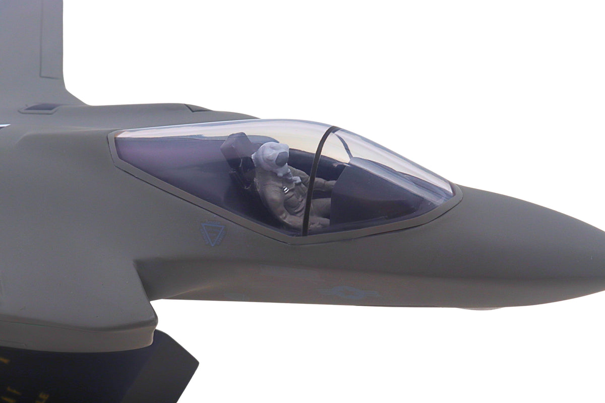 EXEC SER F-35A USAF CONVENTIONAL 1/48 The Airplane Shop.