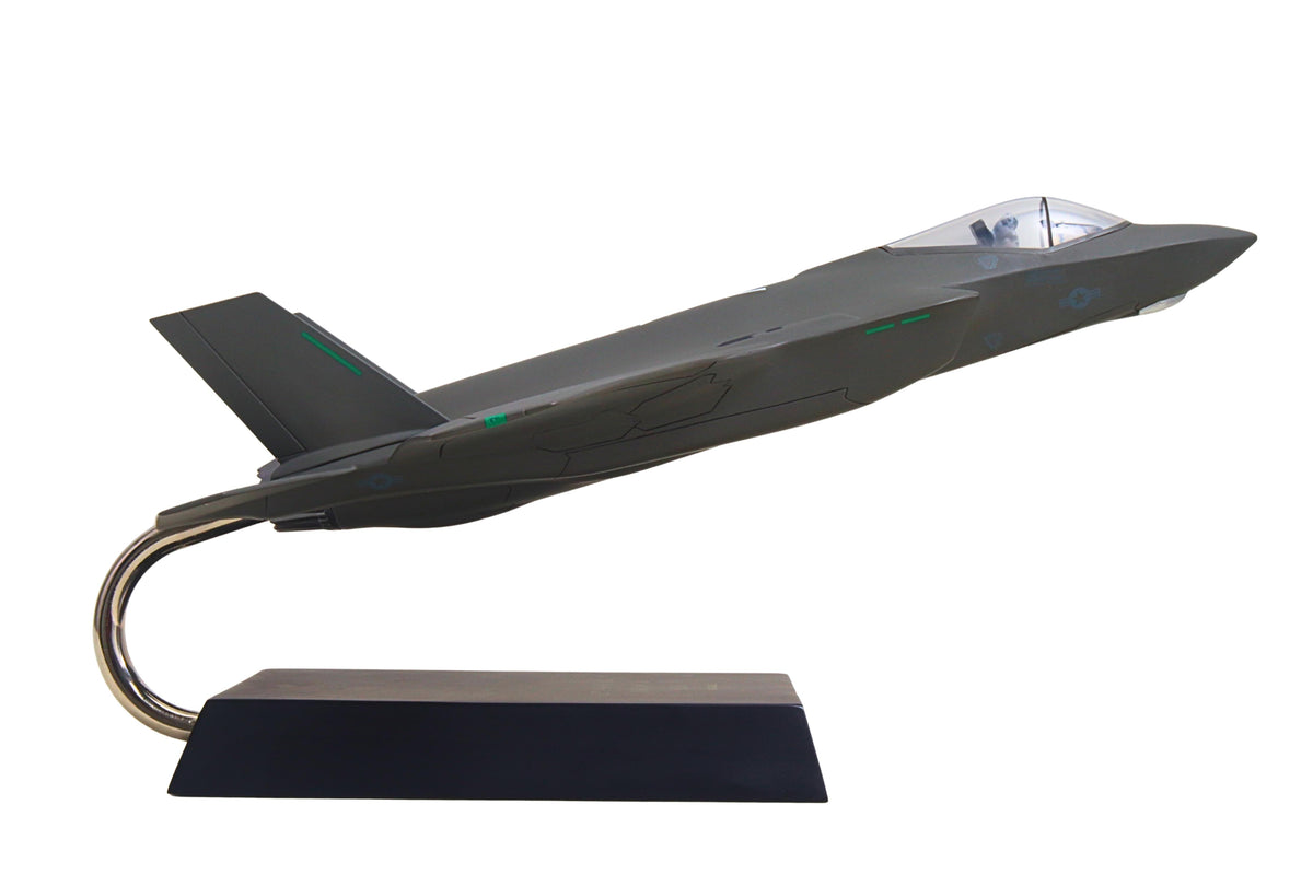 EXEC SER F-35A USAF CONVENTIONAL 1/48 The Airplane Shop.