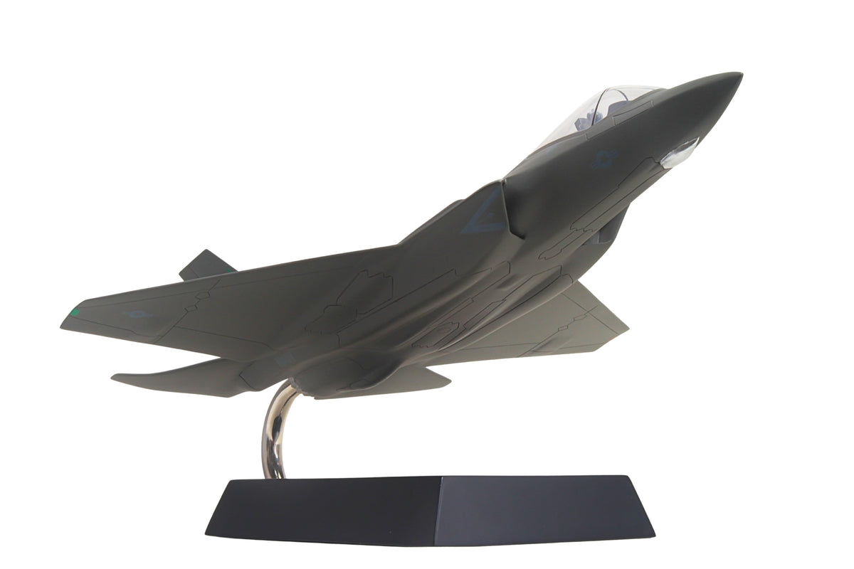 EXEC SER F-35C USN CARRIER VERSION 1/48 The Airplane Shop.