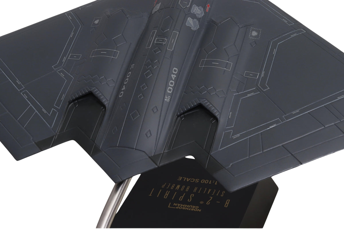 EXEC SER B-2 STEALTH BOMBER 1/100 The Airplane Shop.