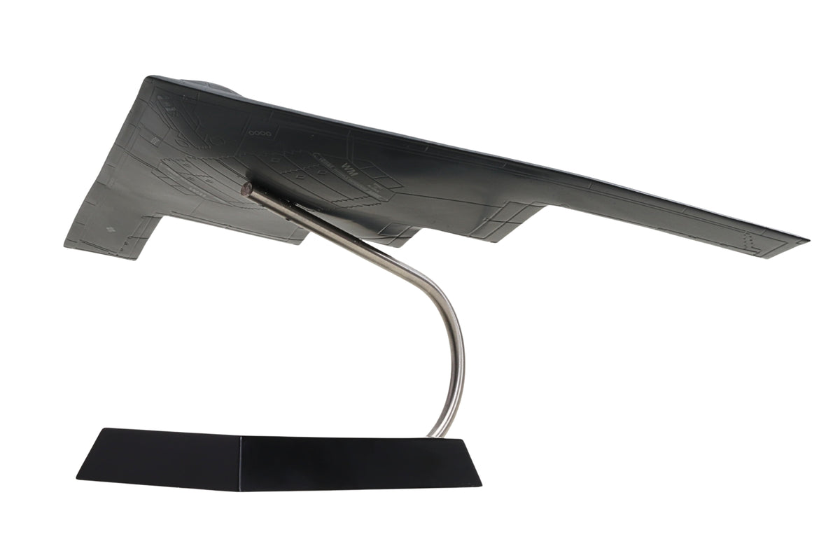 EXEC SER B-2 STEALTH BOMBER 1/100 The Airplane Shop.