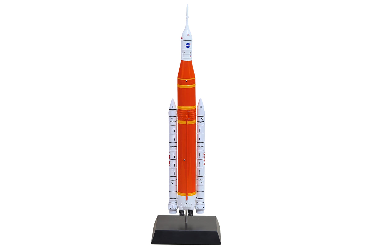 EXEC SER SPACE LAUNCH SYSTEM 1/200