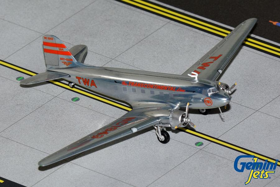 GEMINI200 TWA DC-3 1/200 REG#NC1943 The Airplane Shop.