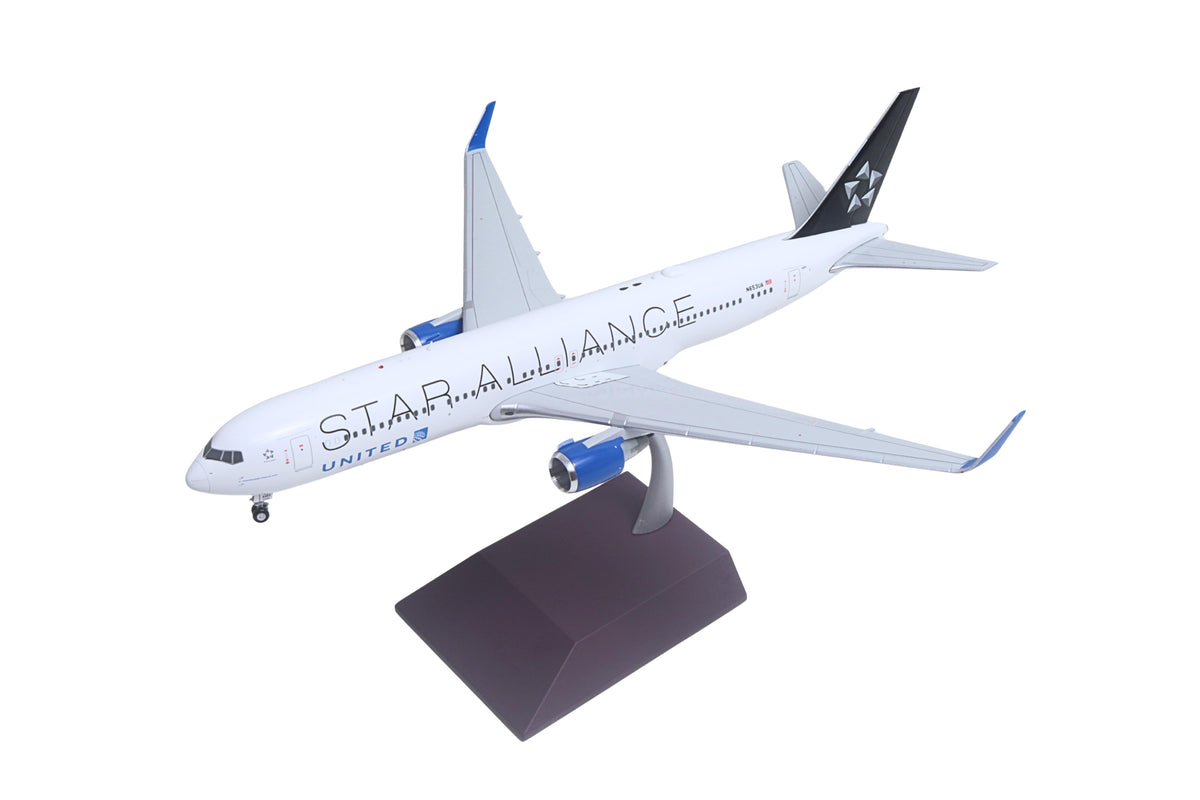 GEMINI200 UNITED 767-300ER 1/200 STAR ALLIANCE The Airplane Shop.