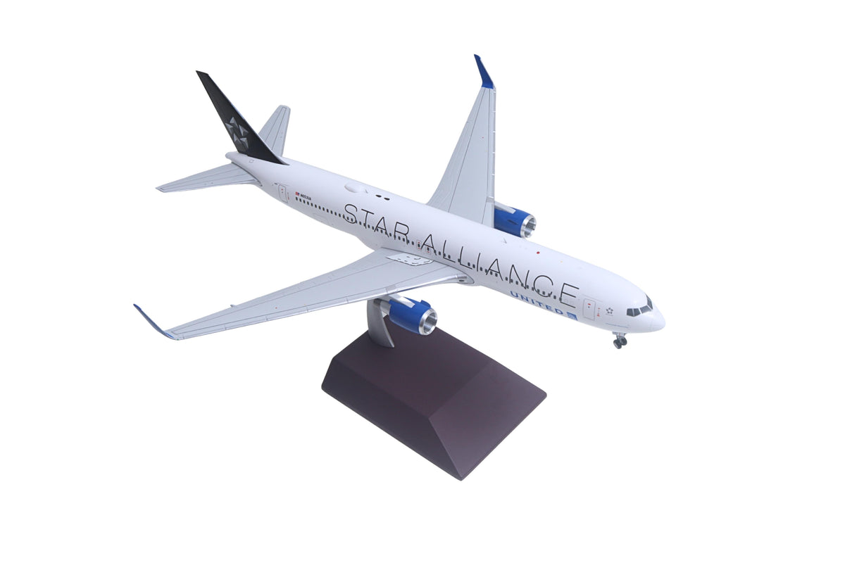 GEMINI200 UNITED 767-300ER 1/200 STAR ALLIANCE The Airplane Shop.