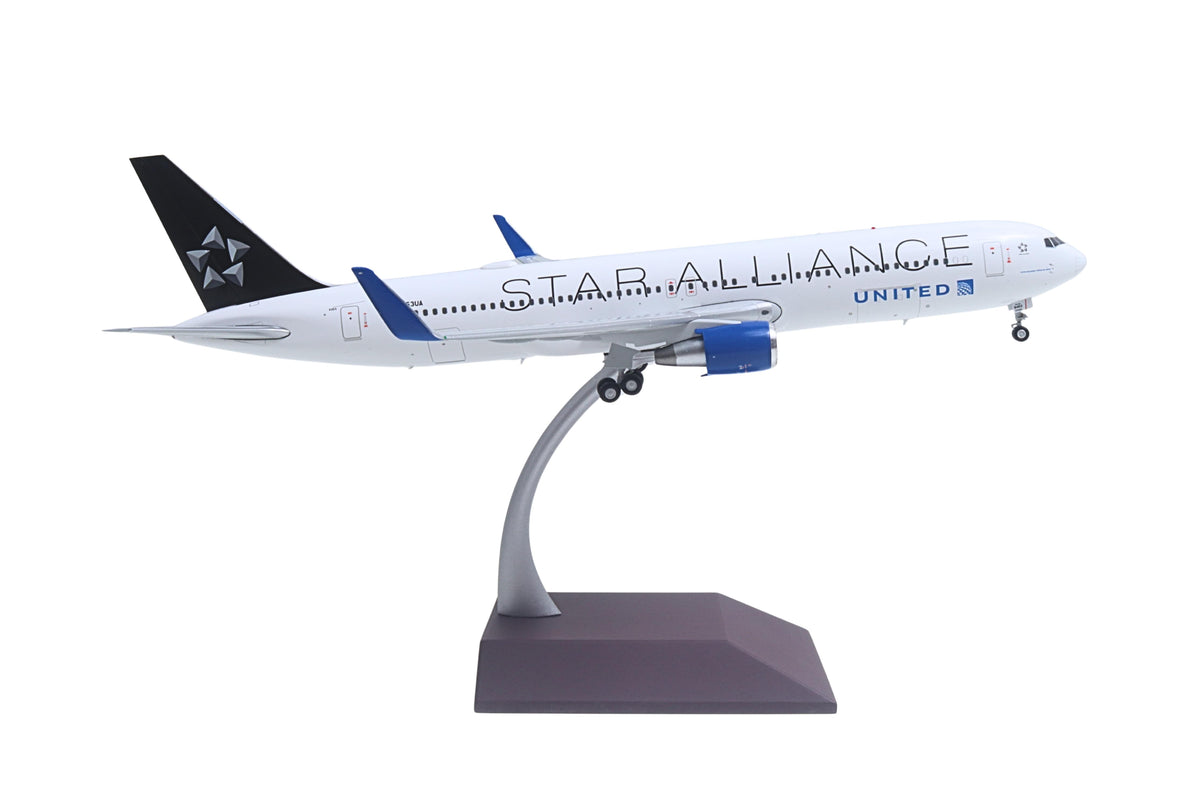 GEMINI200 UNITED 767-300ER 1/200 STAR ALLIANCE The Airplane Shop.