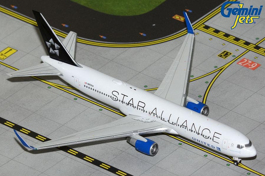 GEMINI UNITED 767-300ER 1/400 STAR ALLIANCE REG#N76516 The Airplane Shop.