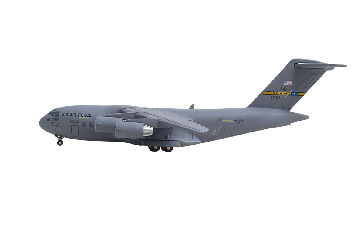 HERPA USAF C-17A 1/500 437TH AW SPIRIT OF THE CANDY BOMBER The Airplane Shop.