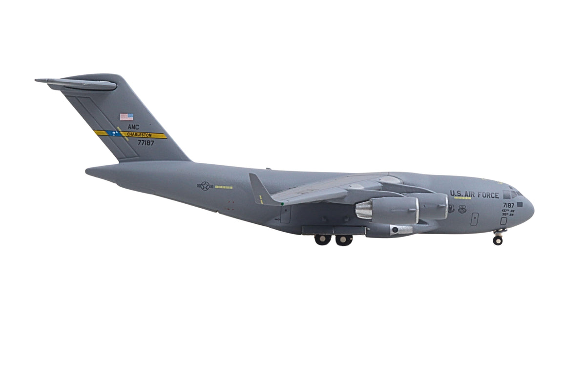 HERPA USAF C-17A 1/500 437TH AW SPIRIT OF THE CANDY BOMBER The Airplane Shop.