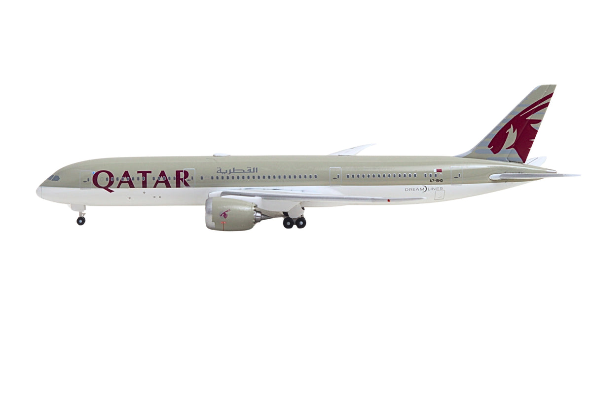 HERPA QATAR 787-9 1/500 (**) The Airplane Shop.