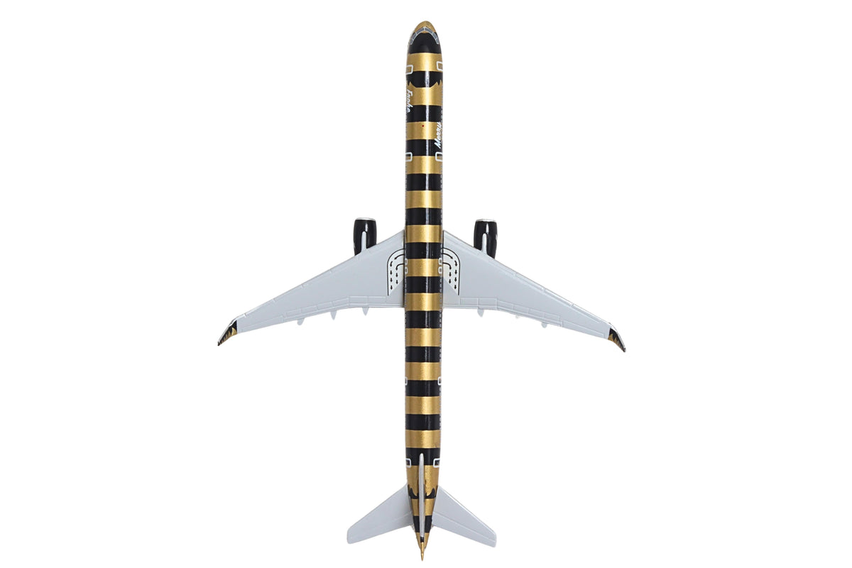 HERPA CHRISTMAS 757-300 1/500 2025 The Airplane Shop.