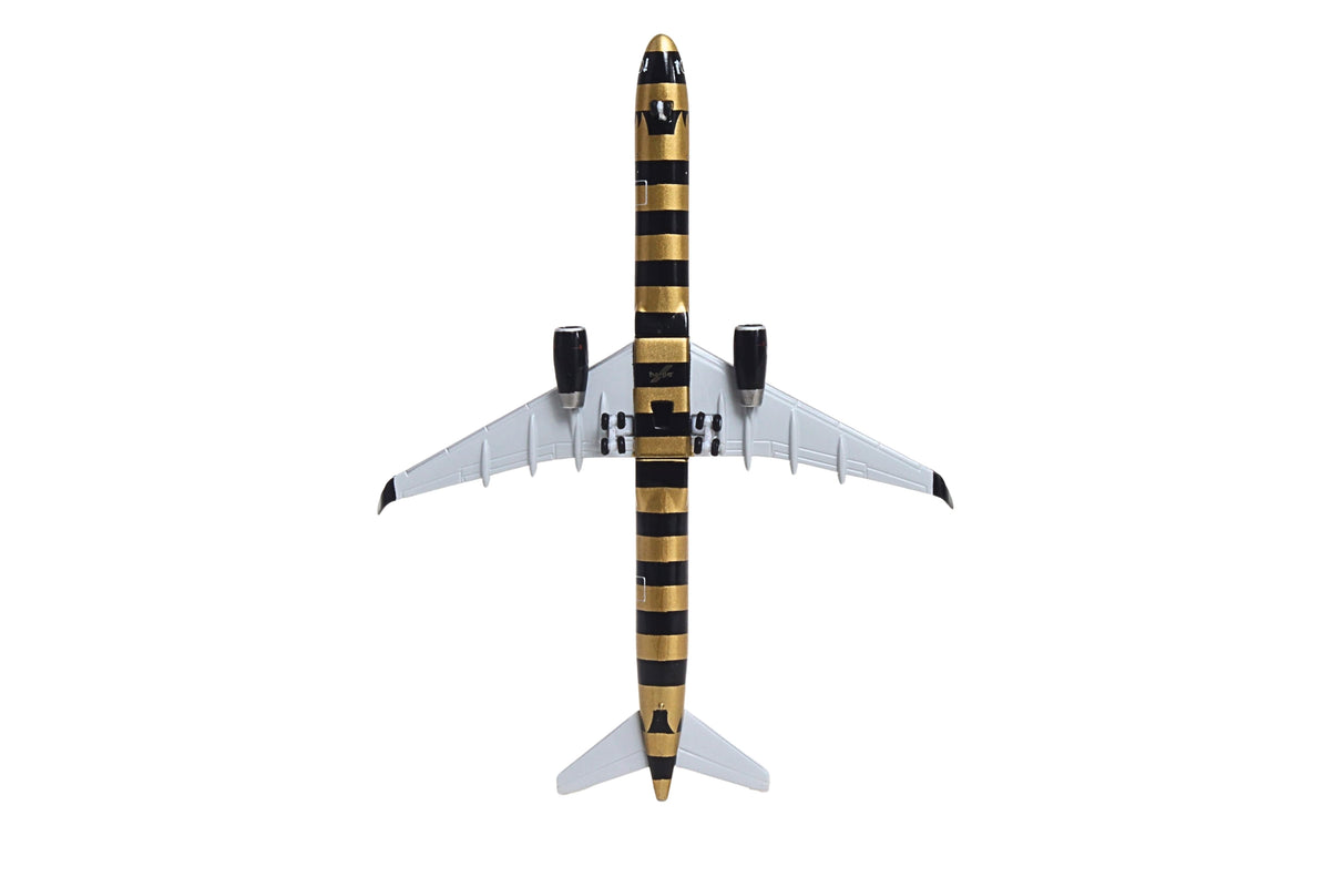 HERPA CHRISTMAS 757-300 1/500 2025 The Airplane Shop.