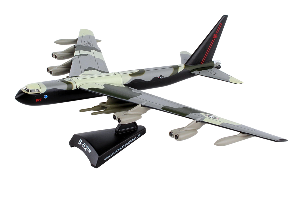 POSTAGE STAMP USAF B-52 USAF STRATOFORTRESS 1/300 (**)