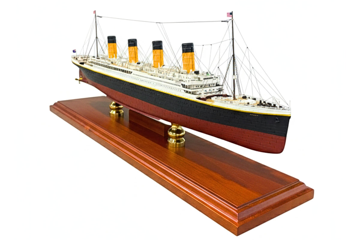 EXEC SER RMS TITANIC 1/500 (**) The Airplane Shop.
