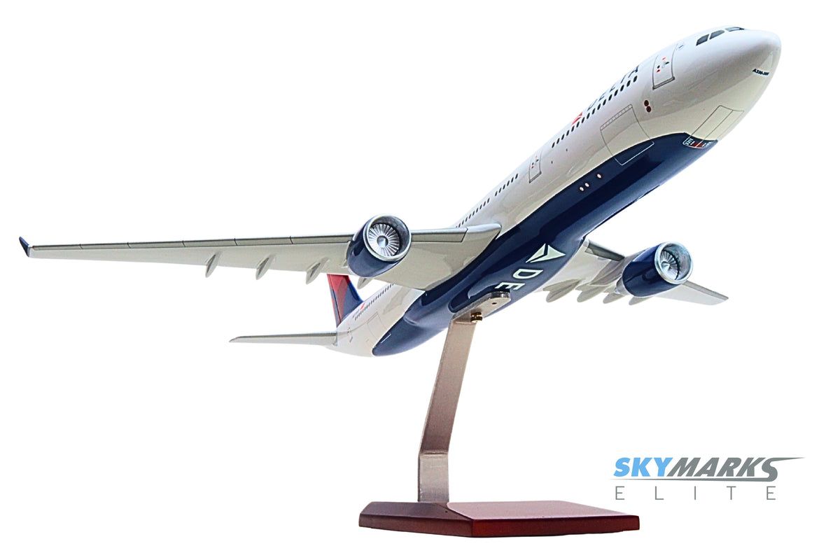 SKYMARKSELITE DELTA A330-300 1/100 The Airplane Shop.