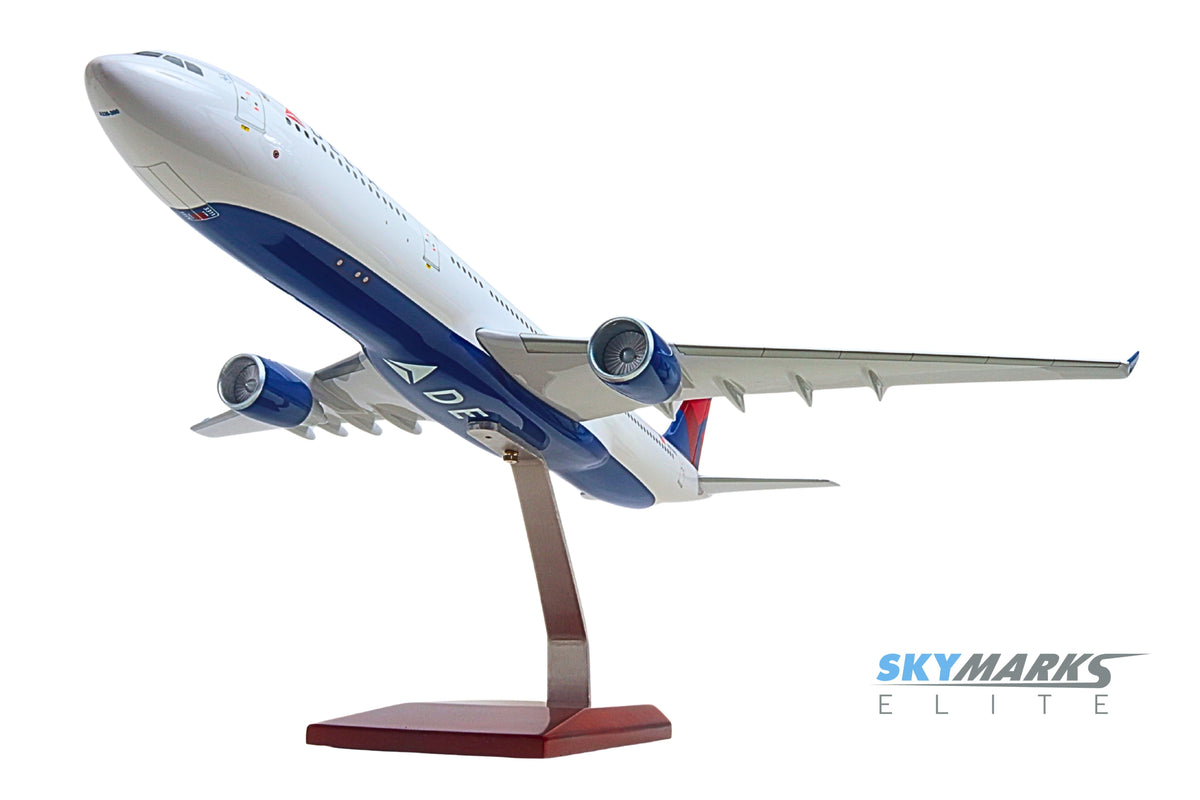 SKYMARKSELITE DELTA A330-300 1/100 The Airplane Shop.