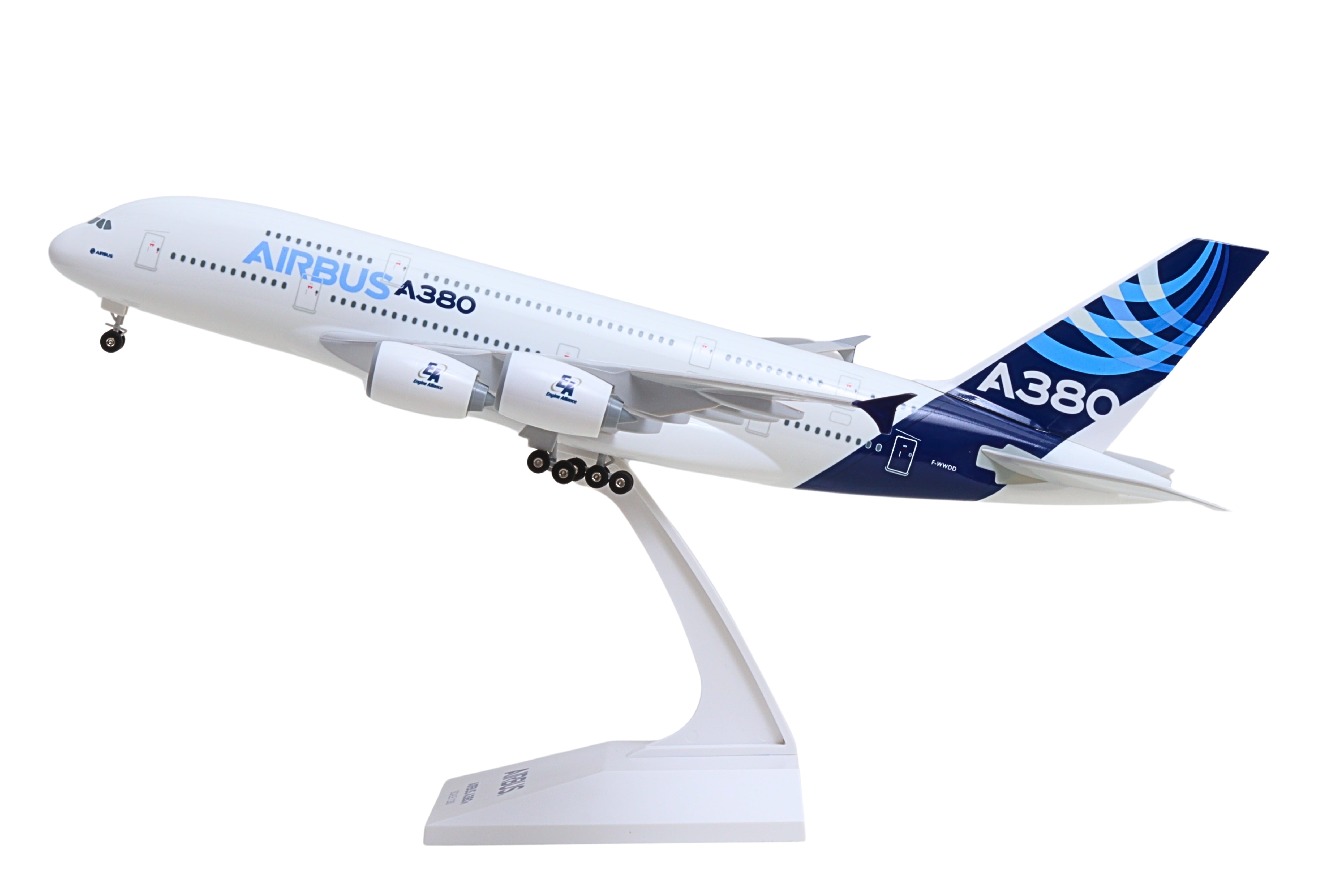 SKYMARKS AIRBUS A380-800 H/C NEW COLORS 1/200 W/GEAR