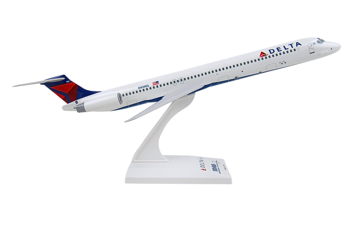 SKYMARKS DELTA MD-80 1/150 The Airplane Shop.