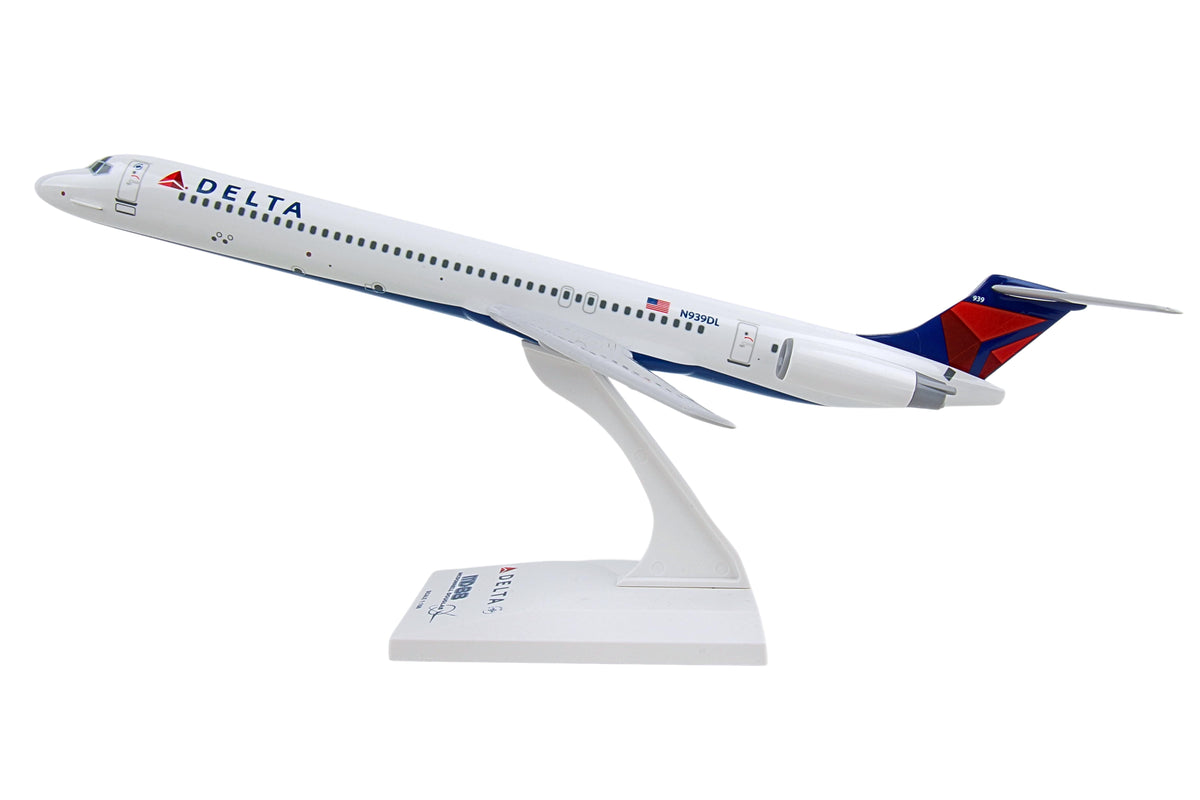 SKYMARKS DELTA MD-80 1/150 The Airplane Shop.