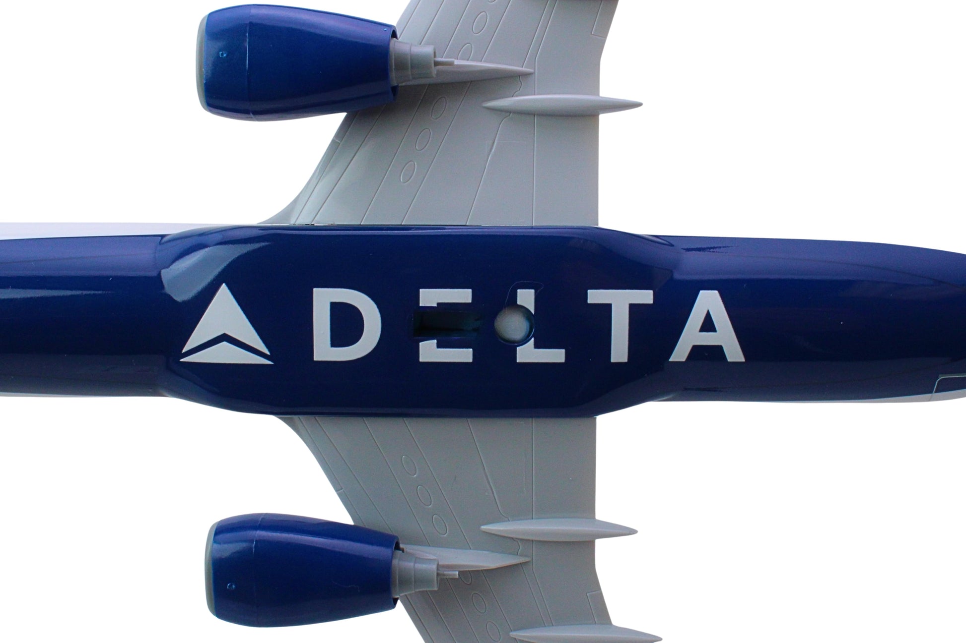 SKYMARKS DELTA 737-900 1/130 The Airplane Shop.