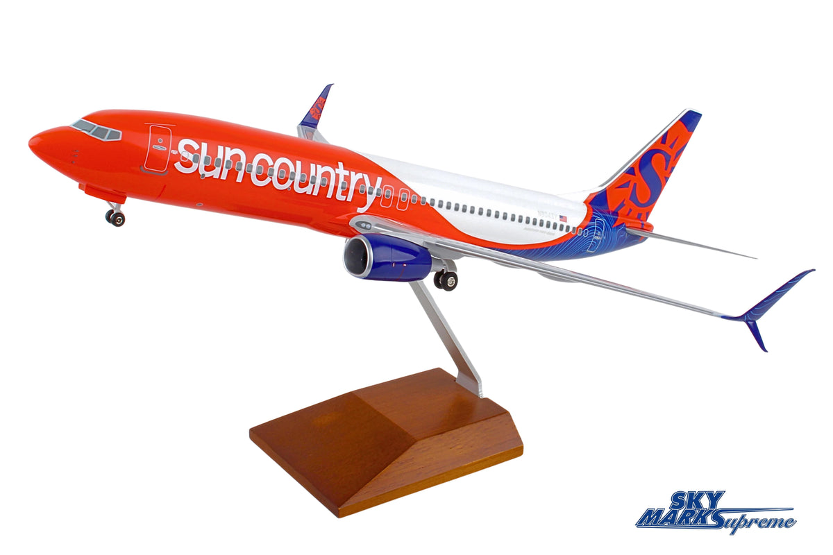 SKYMARKS SUN COUNTRY 737-800 1/100 W/GEAR & STAND (**) The Airplane Shop.
