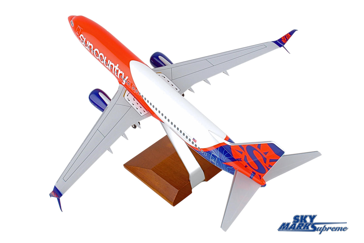 SKYMARKS SUN COUNTRY 737-800 1/100 W/GEAR & STAND (**) The Airplane Shop.