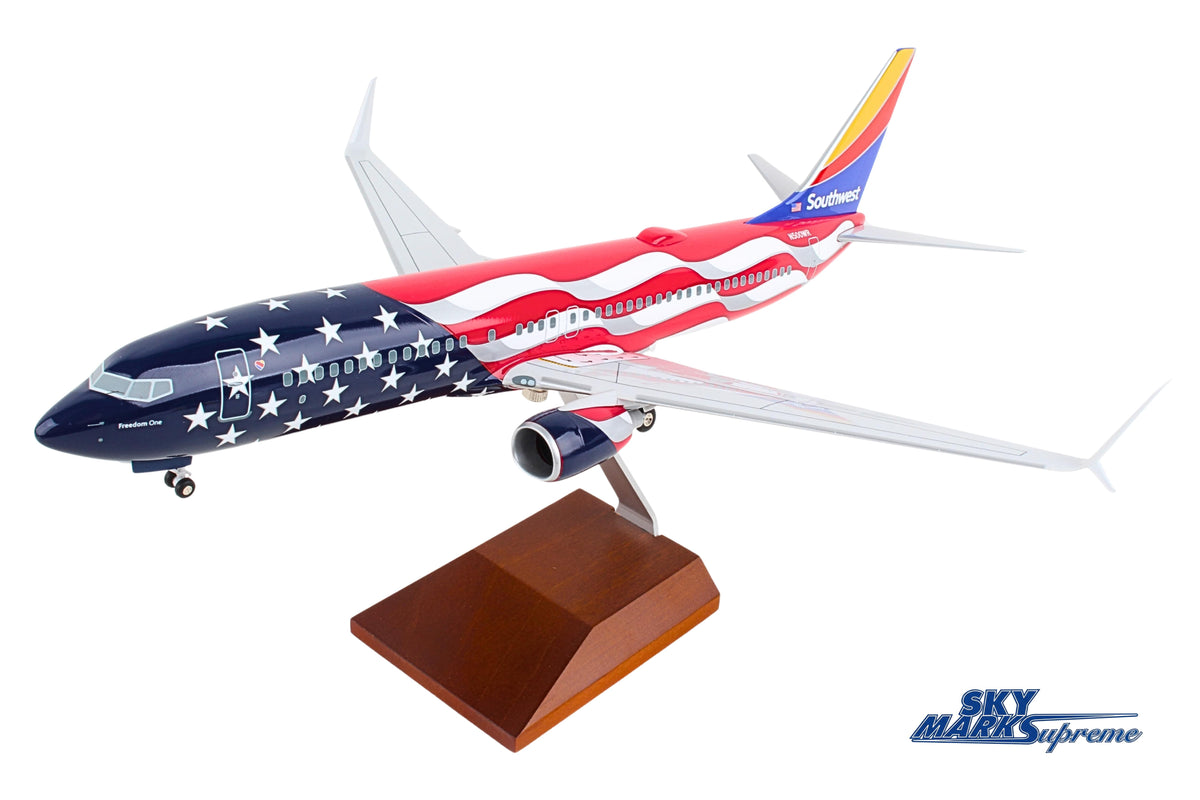 SKYMARKS SOUTHWEST 737-800 1/100 FREEDOM ONE W/WOOD STAND&GE The Airplane Shop.