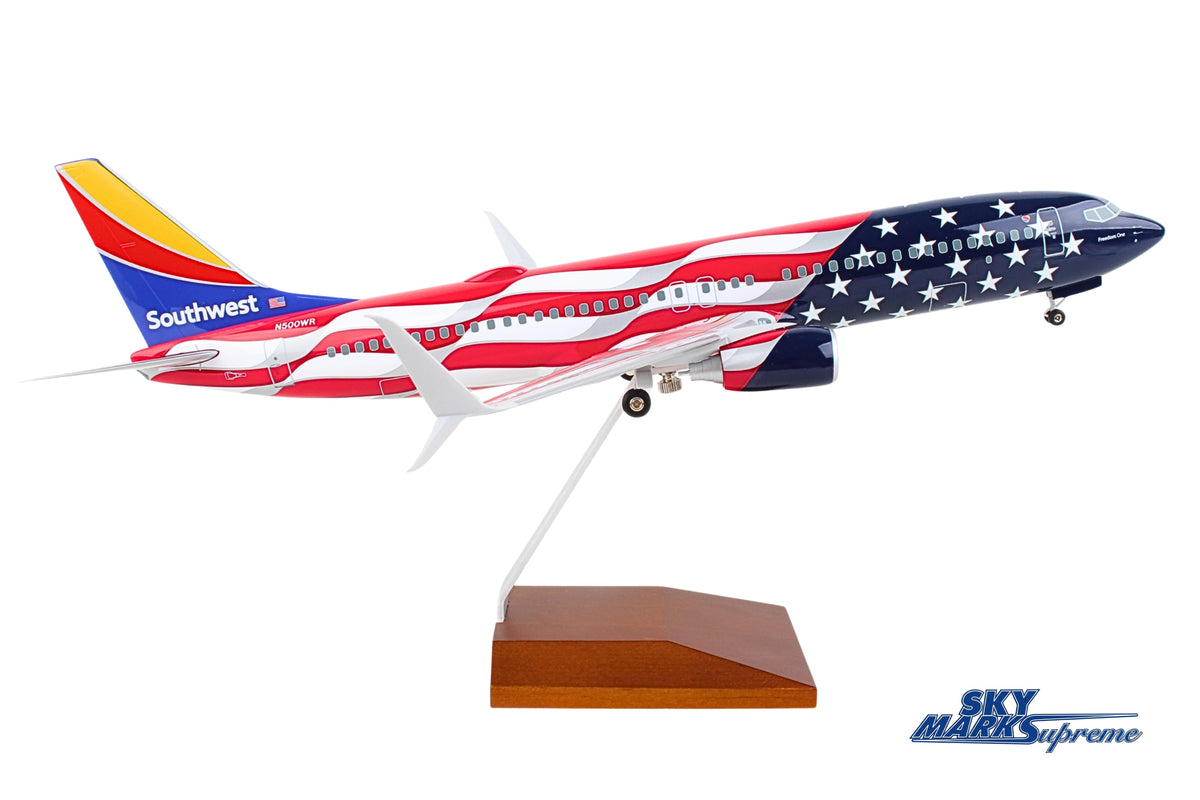 SKYMARKS SOUTHWEST 737-800 1/100 FREEDOM ONE W/WOOD STAND&GE The Airplane Shop.