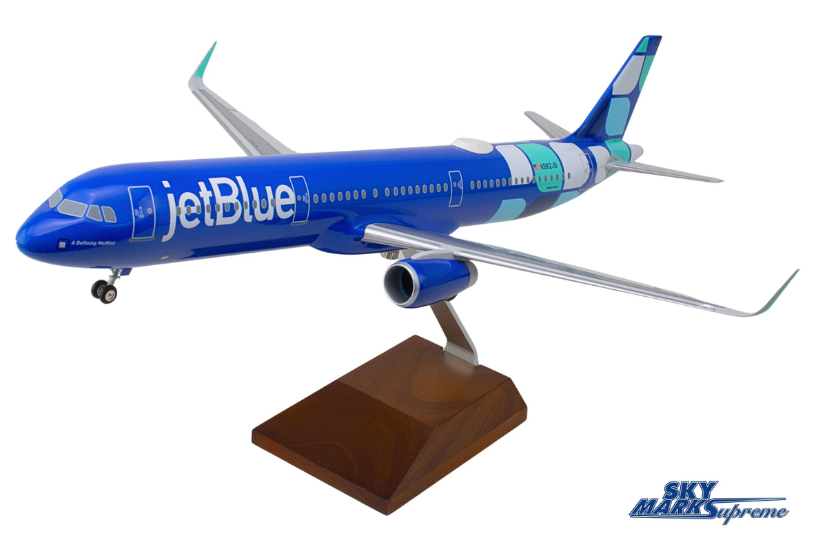 SKYMARKS JETBLUE A321 1/100 MINT W/WOOD STAND & GEAR The Airplane Shop.