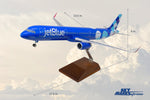 SKYMARKS JETBLUE A321 1/100 BALLOONS W/WOOD STAND & GEAR The Airplane Shop.