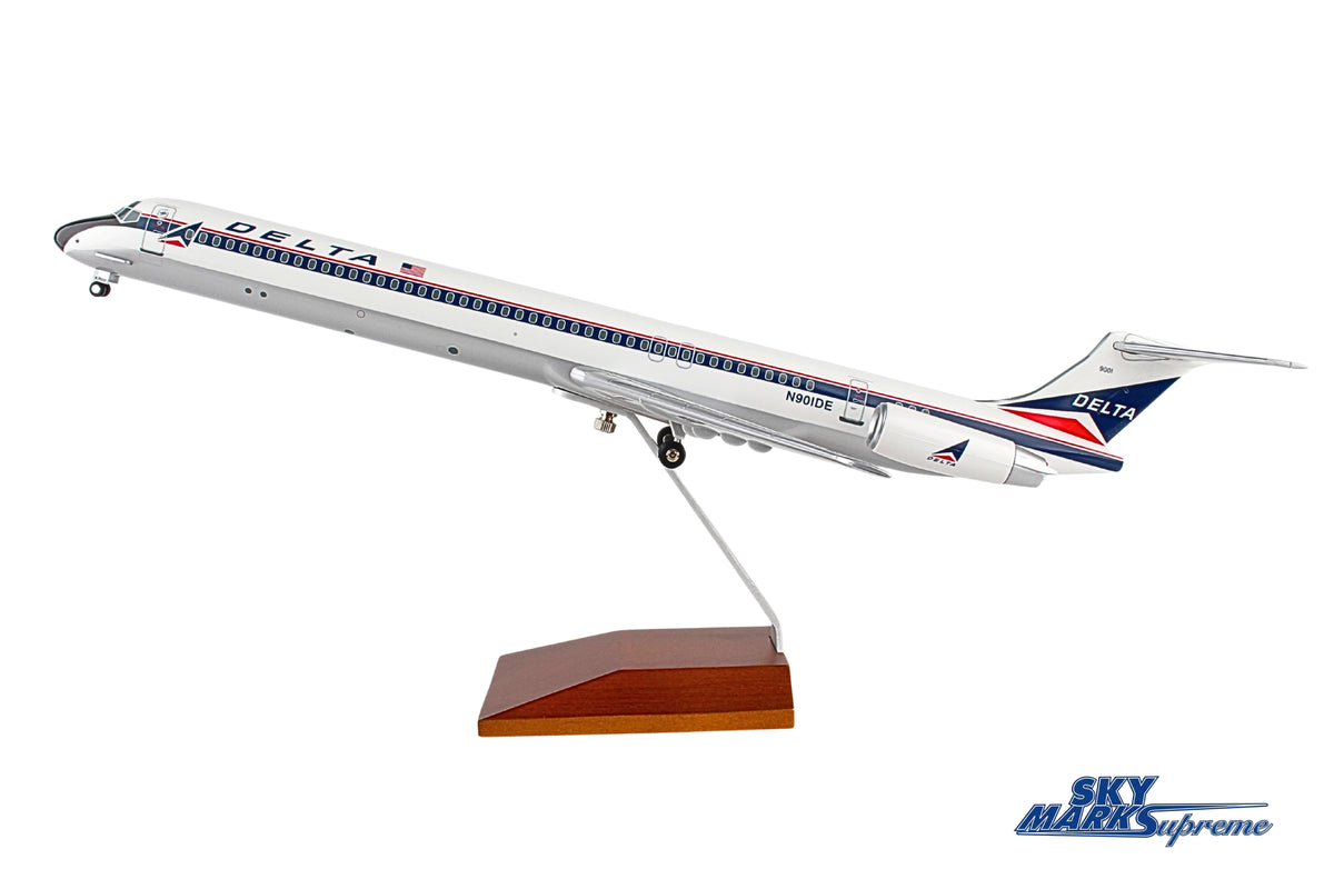 SKYMARKS DELTA MD-80 1/100 WIDGET LIVERY W/WOOD STAND & GEAR The Airplane Shop.