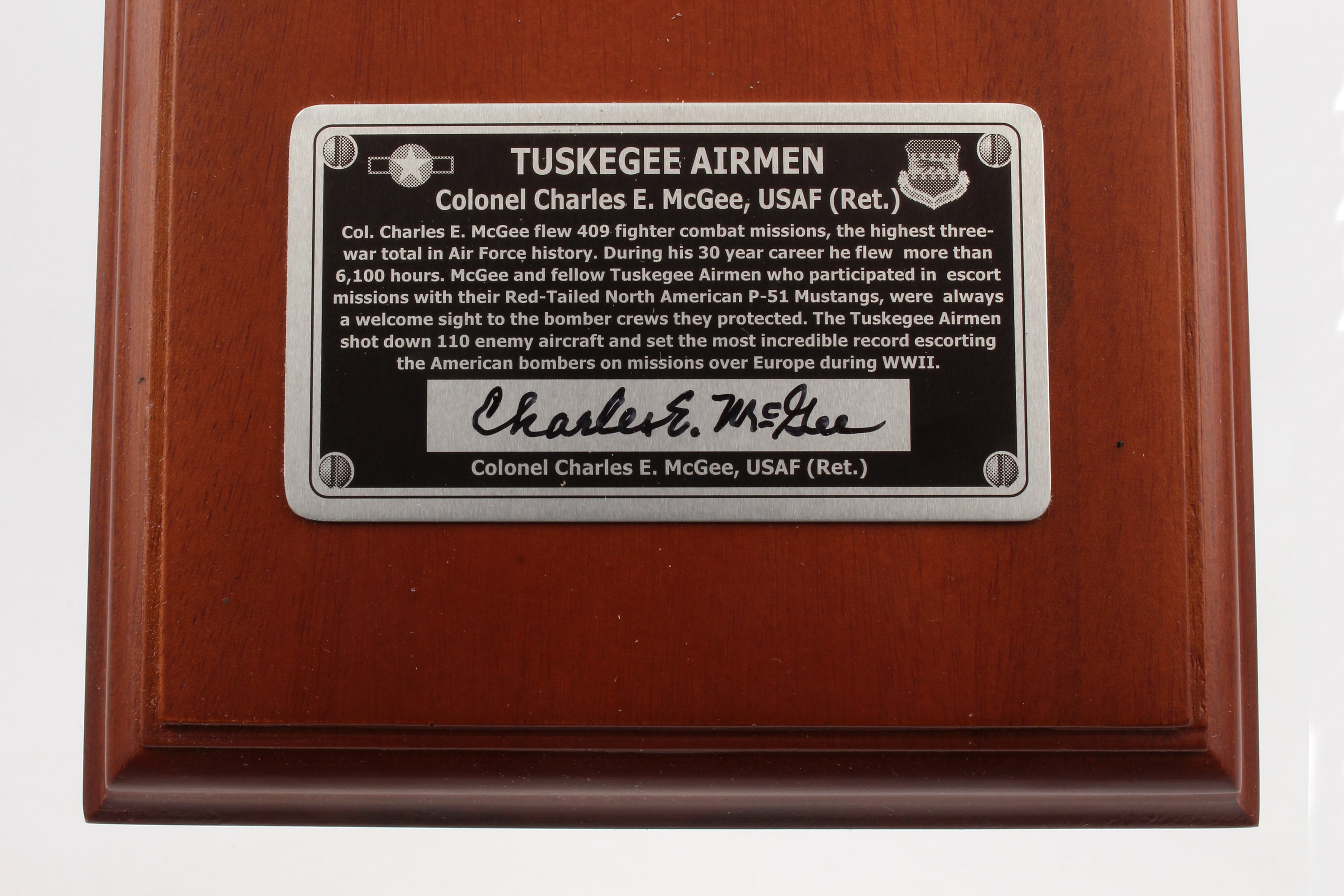 EXEC SER P-51C TUSKEGEE SIGNED BY CHARLES MCGEE 1/24 (AP51CT