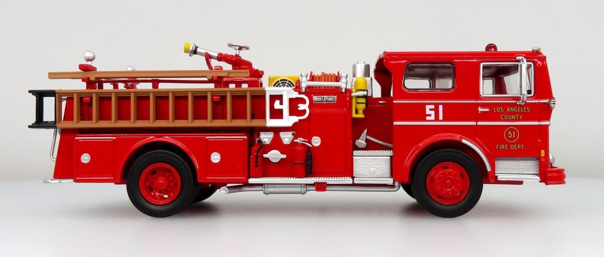 LA COUNTY ENGINE 51 WARD LAFRANCE AMBASSADOR FIRE 1/50 (**) The Airplane Shop.