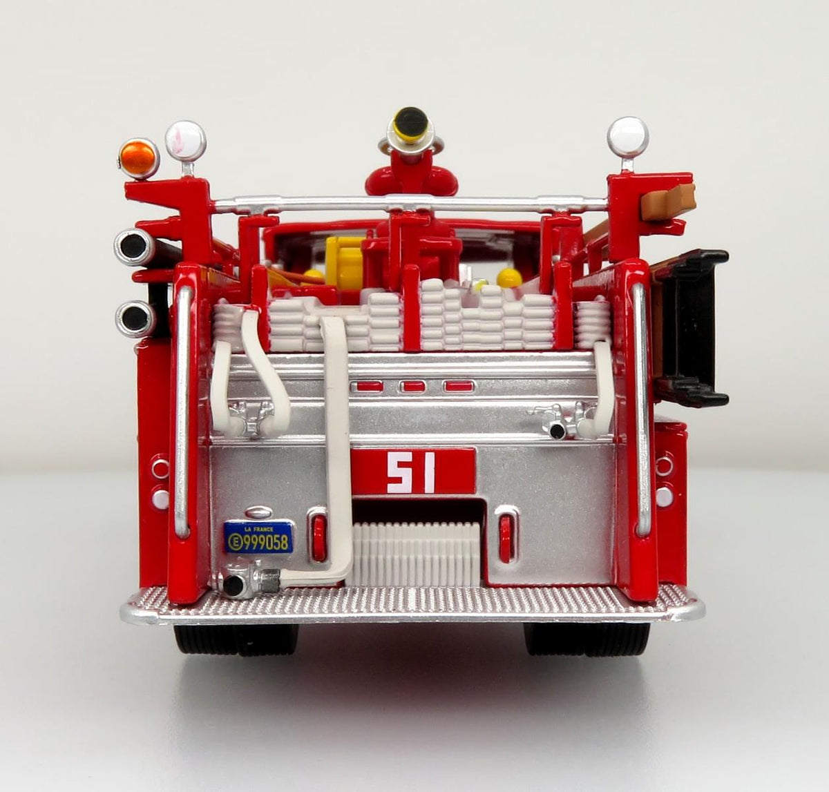 LA COUNTY ENGINE 51 WARD LAFRANCE AMBASSADOR FIRE 1/50 (**) The Airplane Shop.