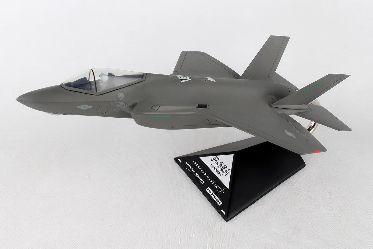 EXEC SER USAF F-35A CONVENTIONAL 1/48 (CF035AAFCCTP) (**) The Airplane Shop.
