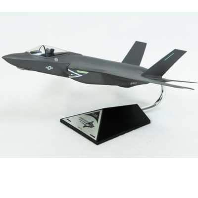 EXEC SER F-35C GENERIC CARRIER VERSION 1/48 (CF035CCCTP) The Airplane Shop.