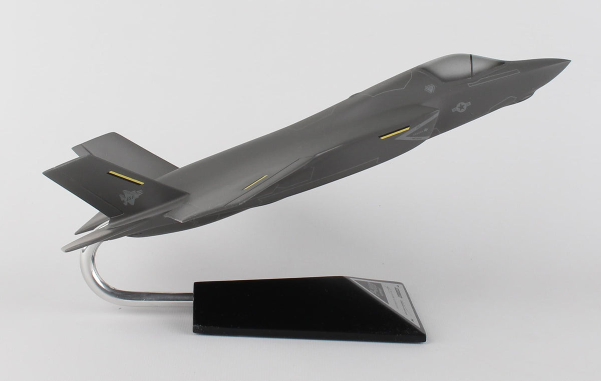 EXEC SER F-35B JSF USMC 1/48 STOVL (CF035B1TR) (**) The Airplane Shop.