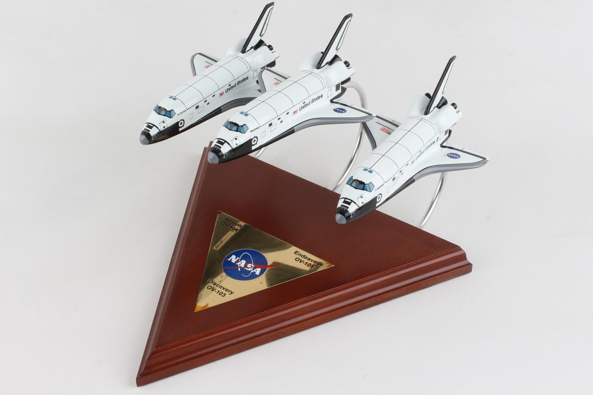 EXEC SER SPACE SHUTTLE (3 ACTIVE) COLLECTION 1/200 (**) The Airplane Shop.