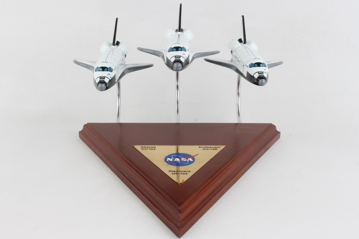 EXEC SER SPACE SHUTTLE (3 ACTIVE) COLLECTION 1/200 (**) The Airplane Shop.