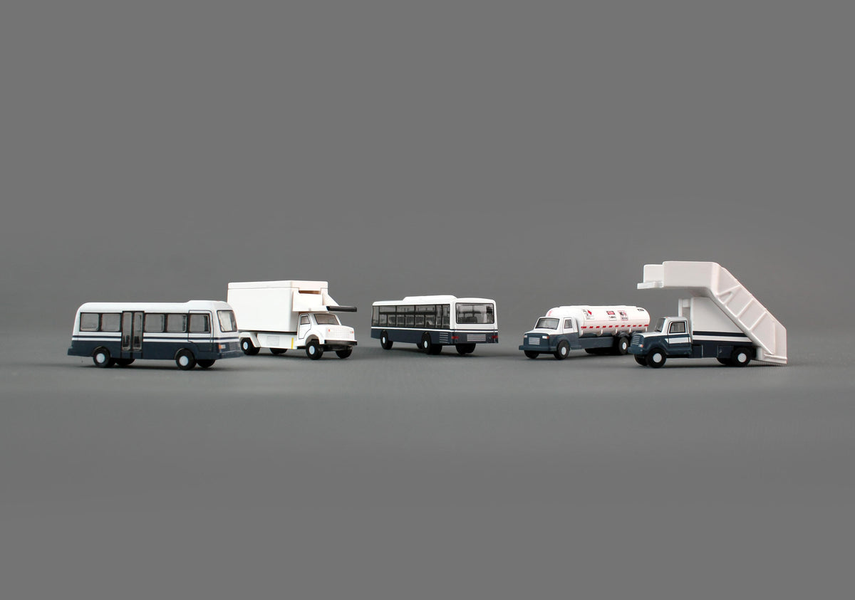 GEMINI200 AIRPORT SERVICE VEHICLES 1/200 The Airplane Shop.