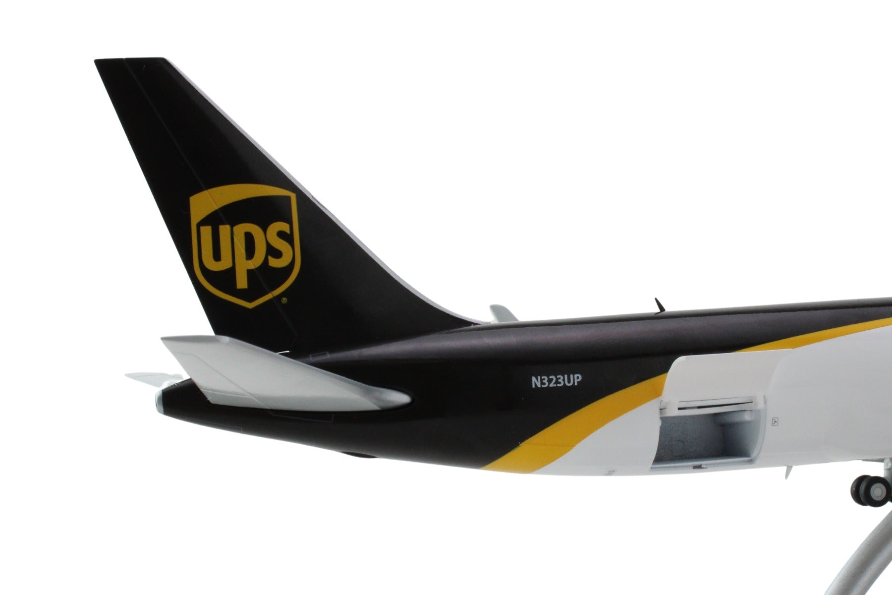 Boeing 767-300F UPS Worldwide Services N323UP Gemini 200 1/200 Diecast Model