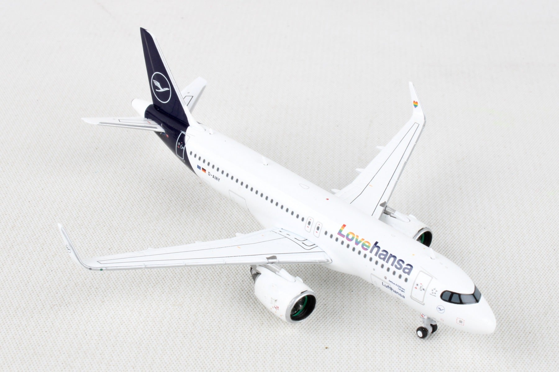 GEMINI LUFTHANSA A320NEO 1/400 LOVEHANSA REG#D-AINY