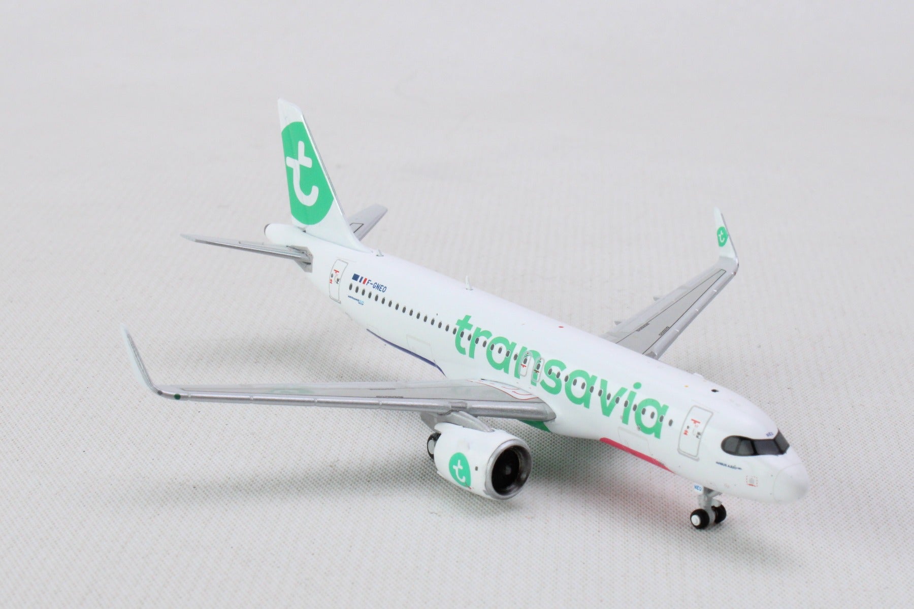 GEMINI TRANSAVIA A320NEO 1/400 REG#F-GNEO