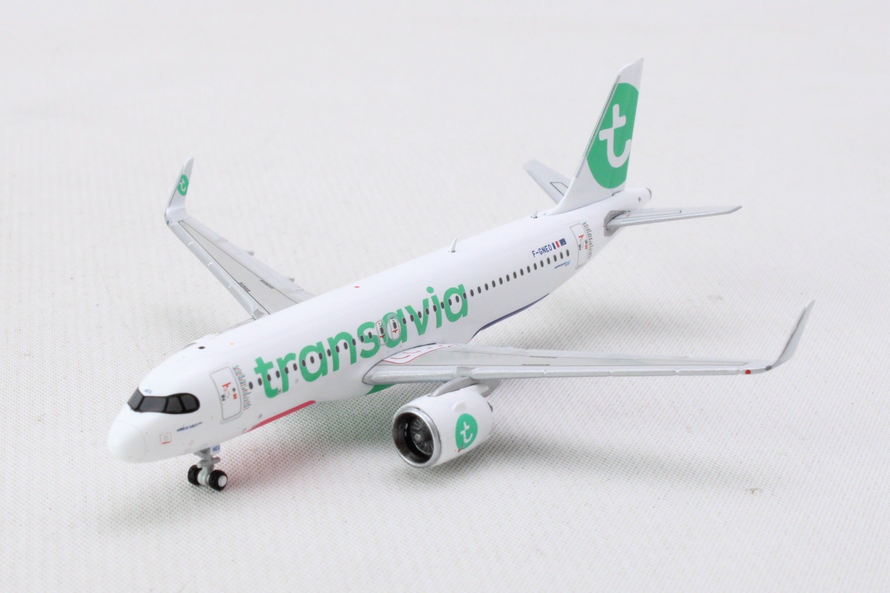 GEMINI TRANSAVIA A320NEO 1/400 REG#F-GNEO