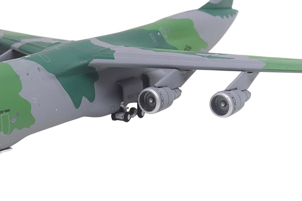 GEMINI USAF C-5A 1/400 NEW YORK ANG 68-0226 The Airplane Shop.